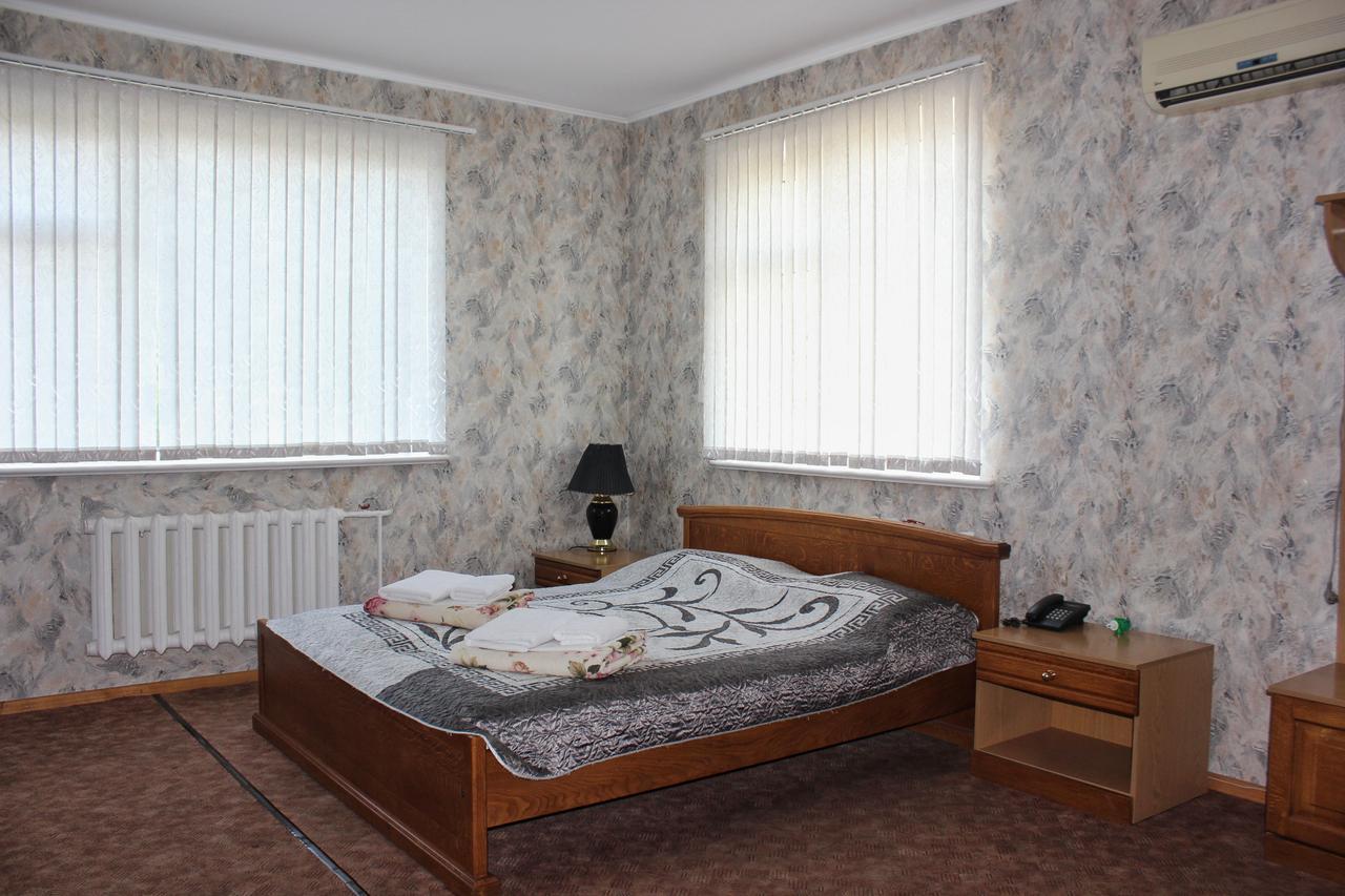 Bed and Breakfast Zolota Pidkova à Kovelʼ Extérieur photo
