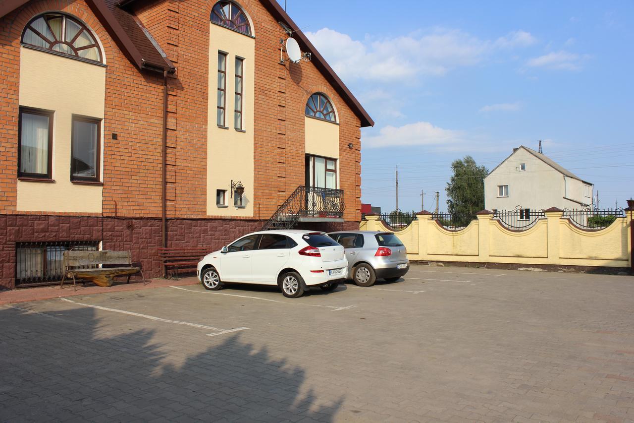 Bed and Breakfast Zolota Pidkova à Kovelʼ Extérieur photo